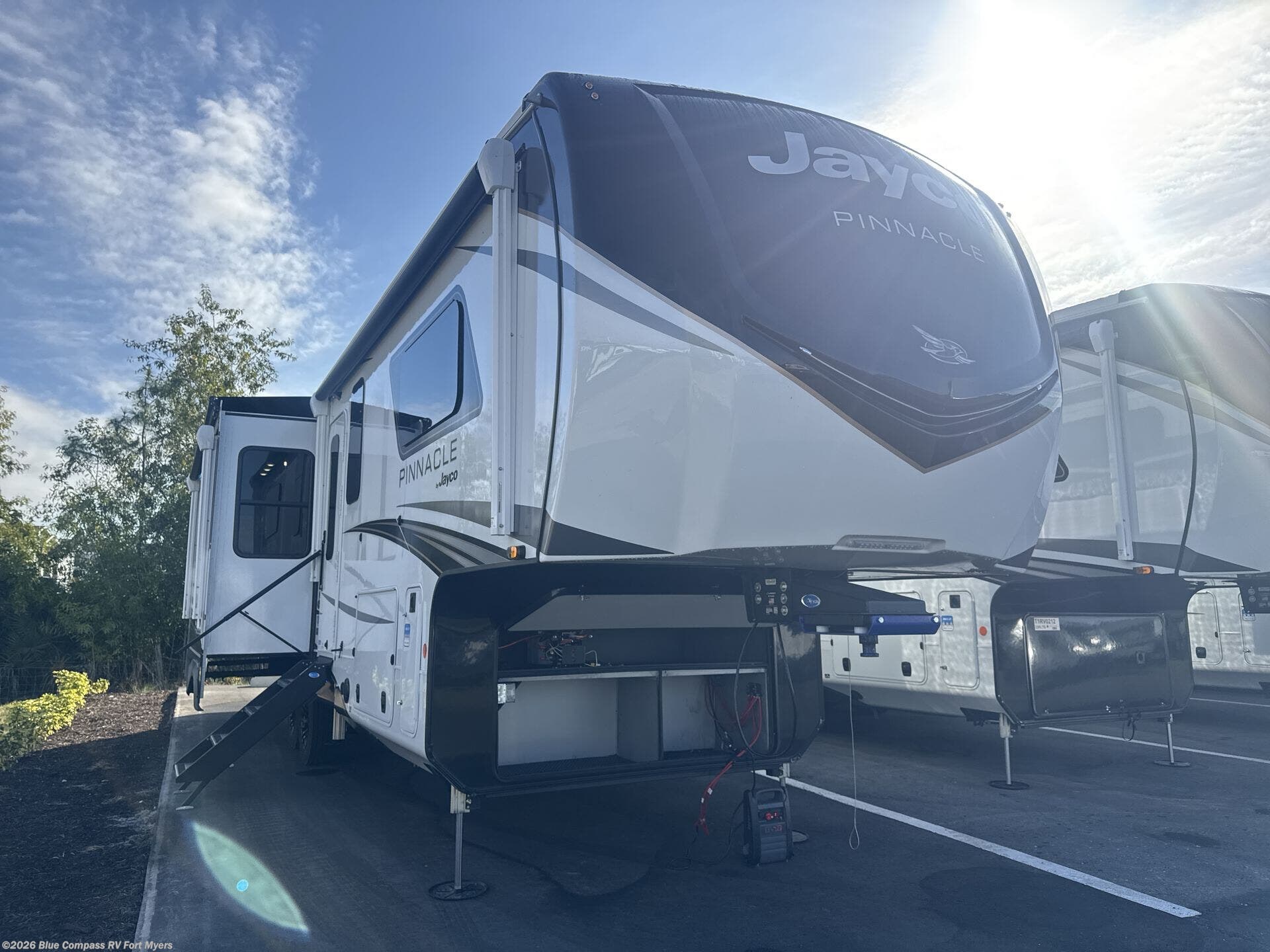 New 2026 Jayco Pinnacle 32RLTS available in Fort Myers, Florida