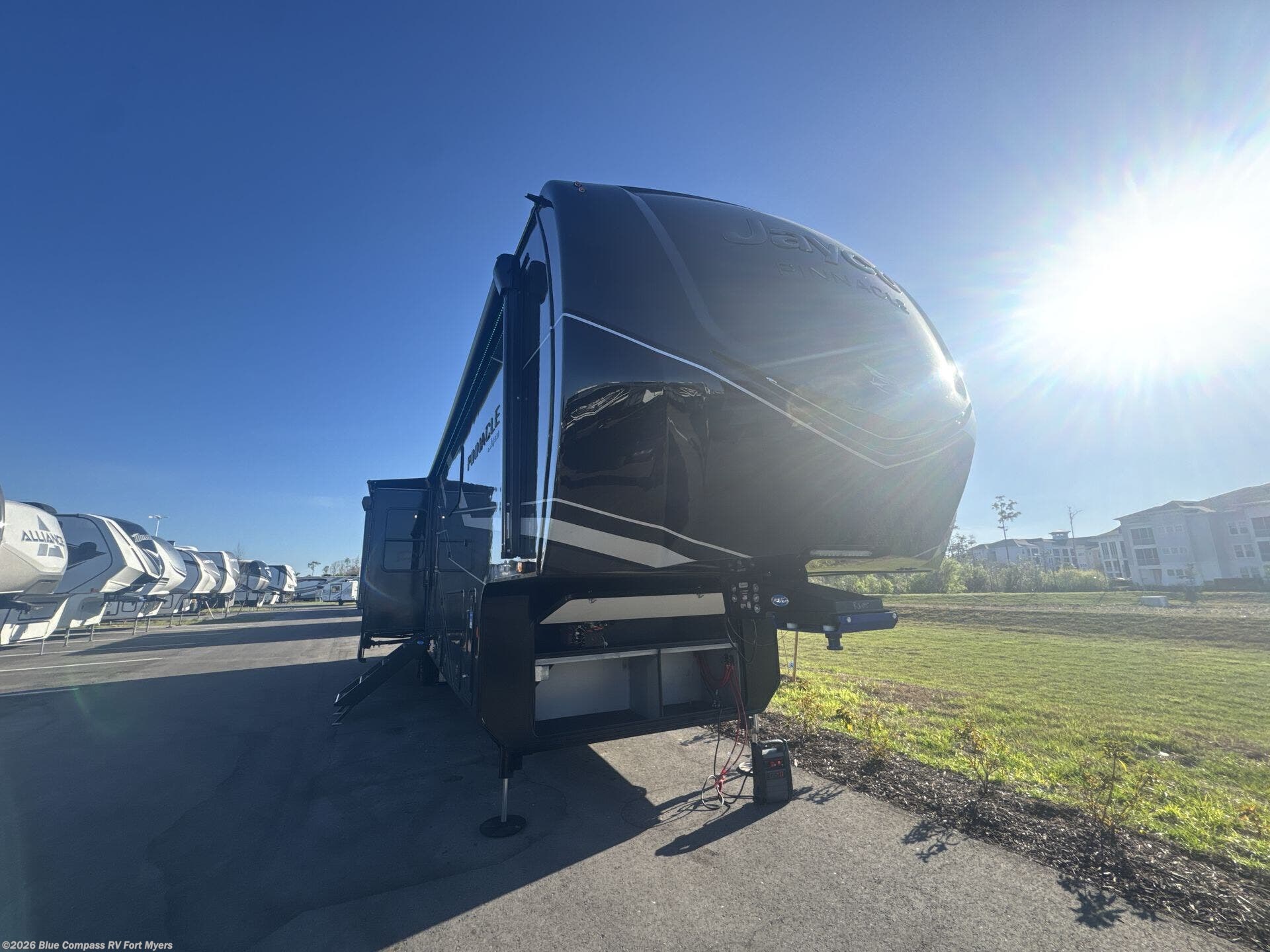 New 2026 Jayco Pinnacle 38FBRK available in Fort Myers, Florida