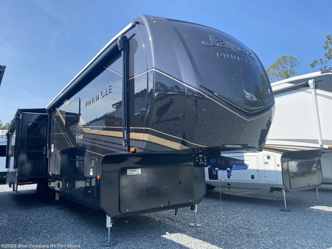 New 2025 Jayco Pinnacle 38FBRK available in Fort Myers, Florida