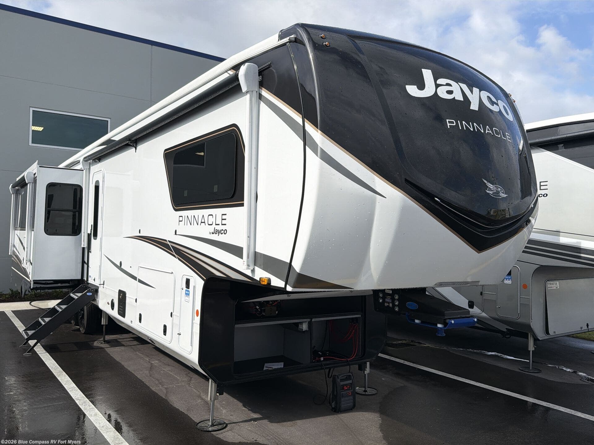 New 2026 Jayco Pinnacle 38SSWS available in Fort Myers, Florida