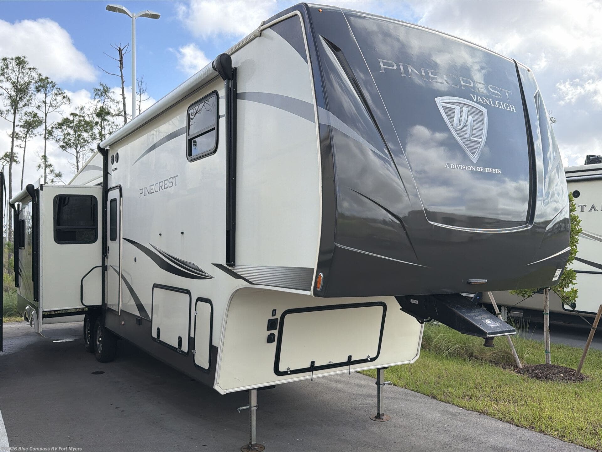 Used 2021 Vanleigh PineCrest 335RLP available in Fort Myers, Florida