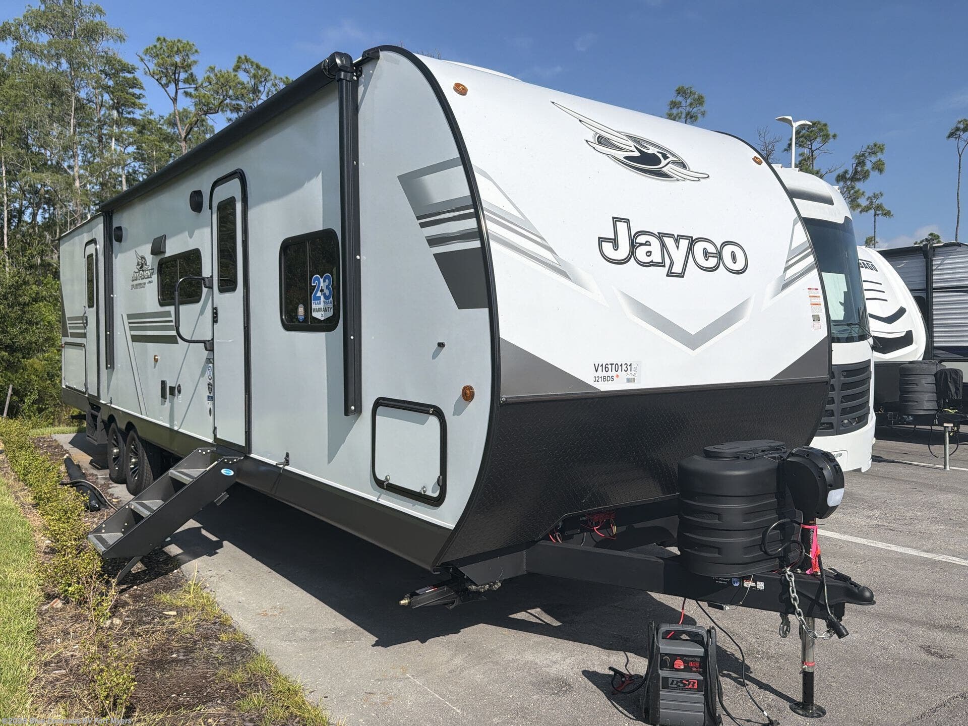 New 2027 Jayco Jay Flight 321BDS available in Fort Myers, Florida