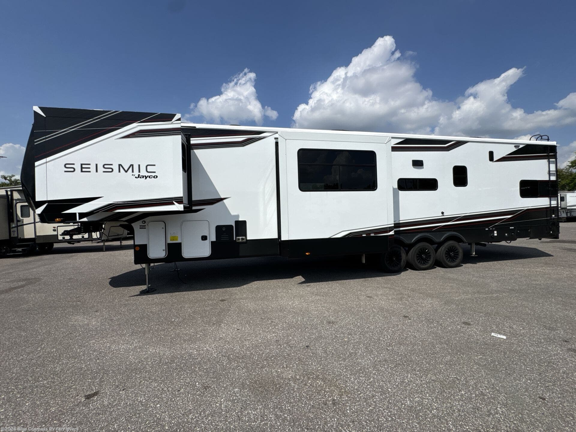 New 2026 Jayco Seismic 399 available in Fort Myers, Florida