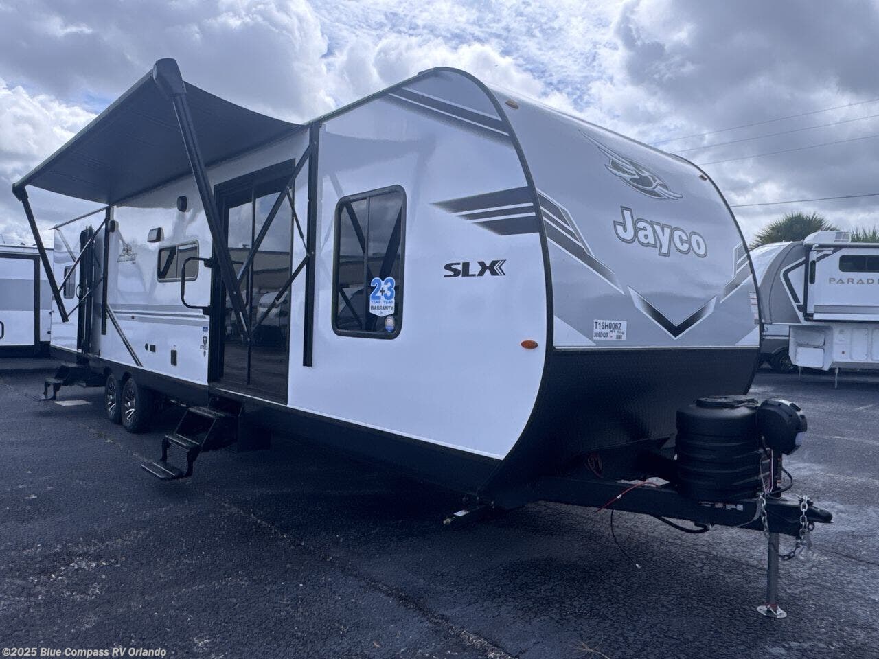 New 2025 Jayco Jay Flight SLX 380DQS available in Casselberry, Florida