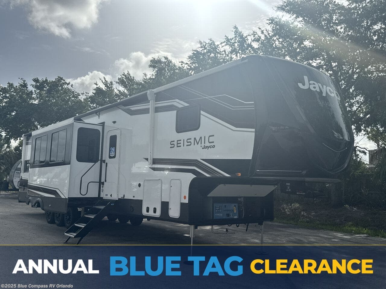 New 2025 Jayco Seismic 395 available in Casselberry, Florida