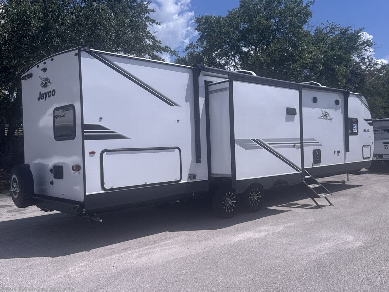 New 2026 Jayco Jay Flight SLX 333BTS available in Casselberry, Florida