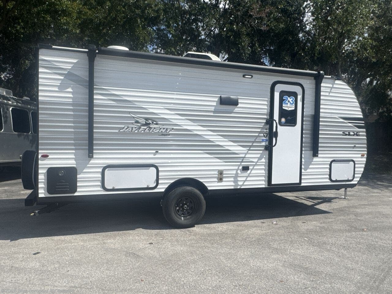 New 2026 Jayco Jay Flight SLX 197MB available in Casselberry, Florida