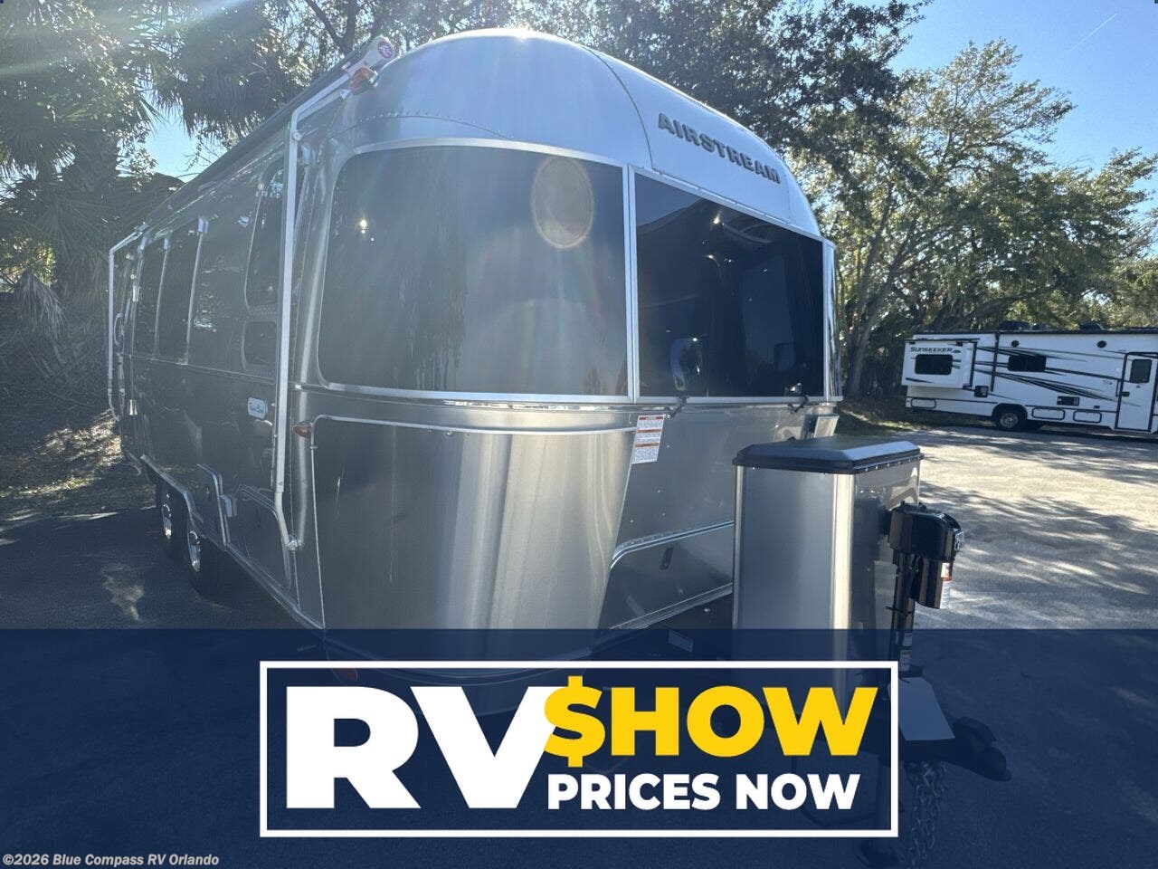 New 2026 Airstream Flying Cloud 23FB Twin available in Casselberry, Florida