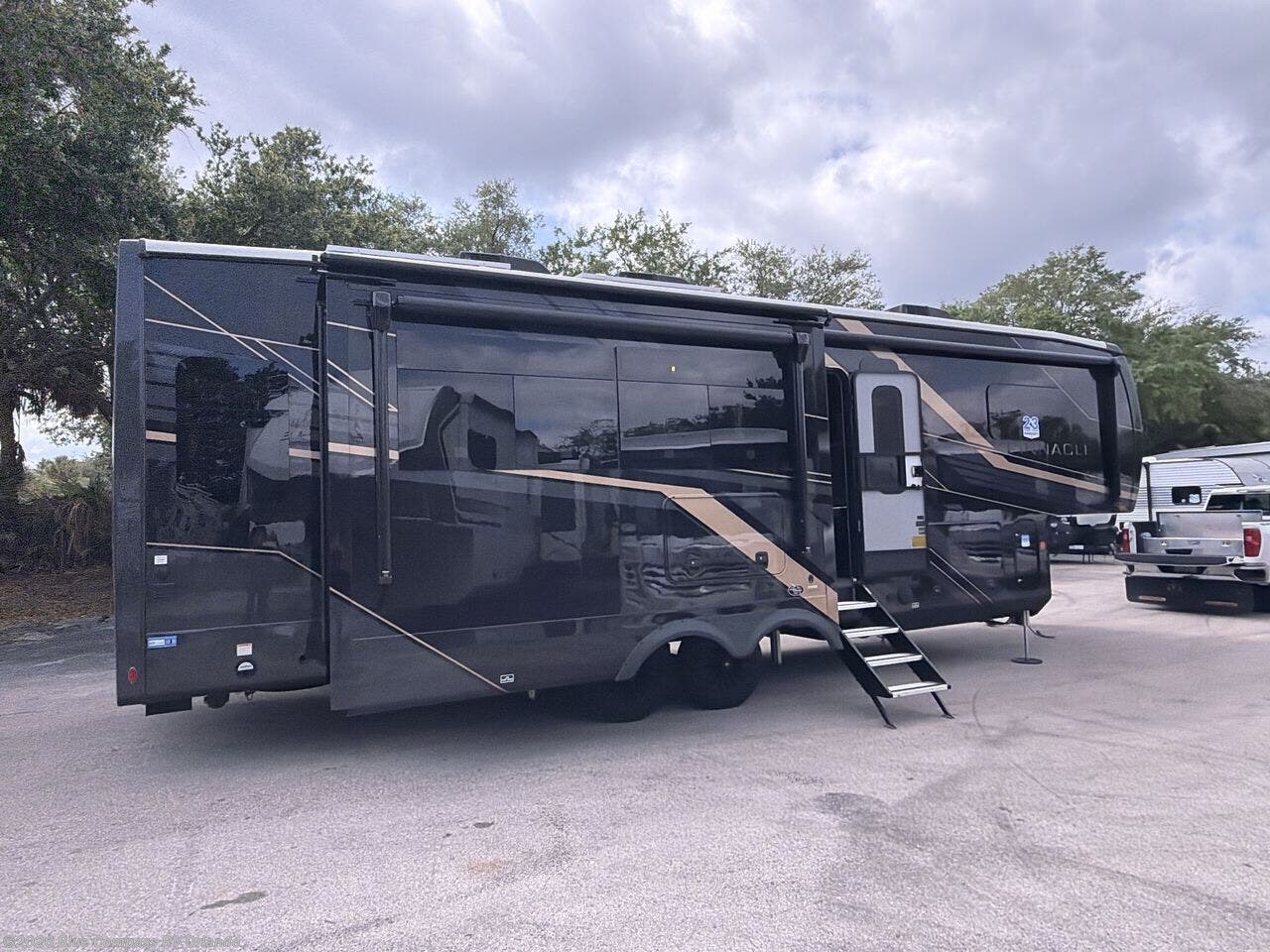 New 2026 Jayco Pinnacle 32RLTS available in Casselberry, Florida