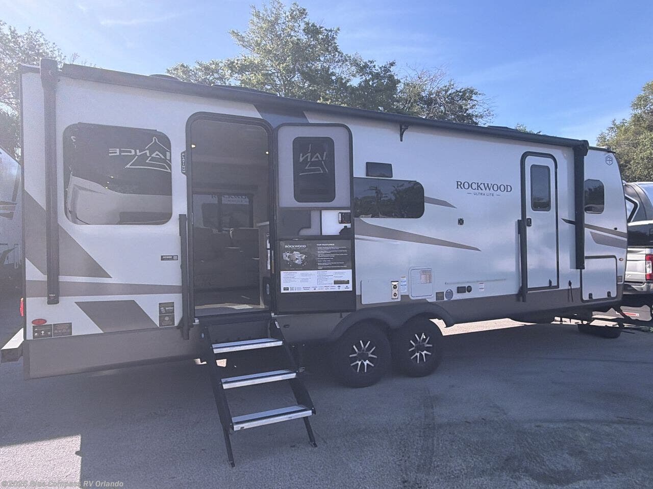 New 2026 Forest River Rockwood Ultra Lite 2618RD available in Casselberry, Florida
