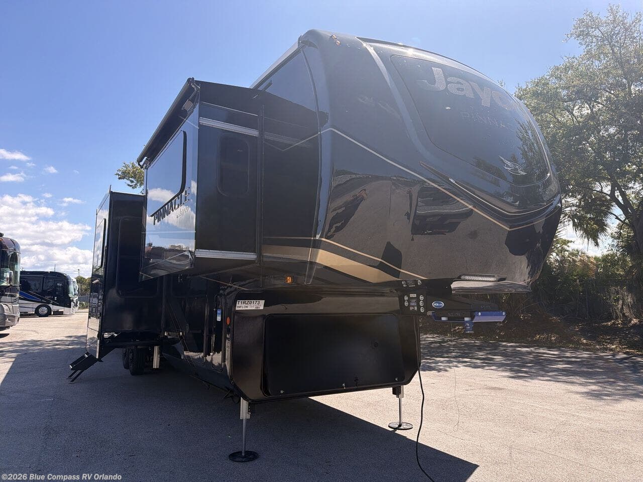 New 2026 Jayco Pinnacle 39FLOK available in Casselberry, Florida