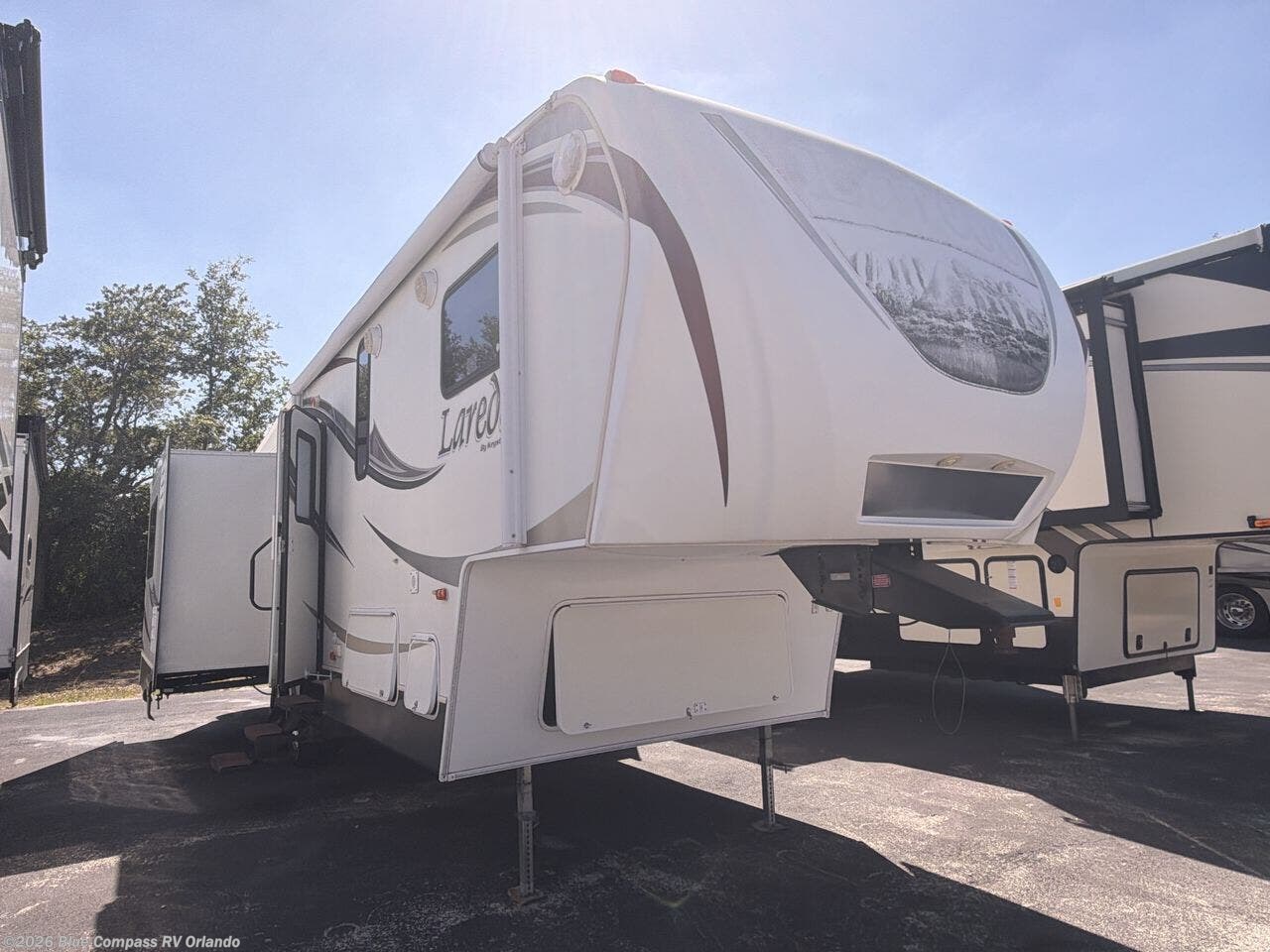 Used 2016 Keystone Laredo Super Lite 297SRE available in Casselberry, Florida