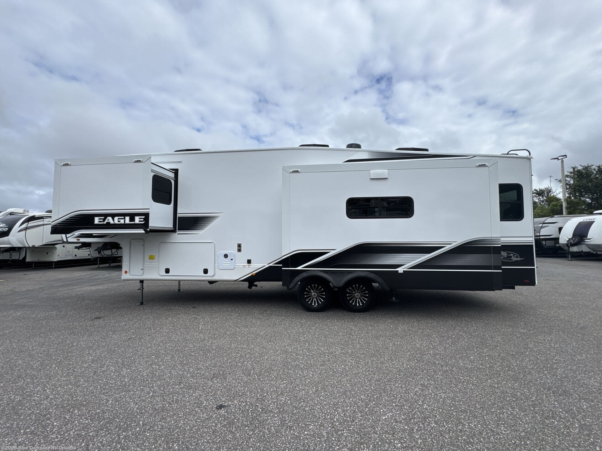 New 2026 Jayco Eagle 321RSTS available in Casselberry, Florida