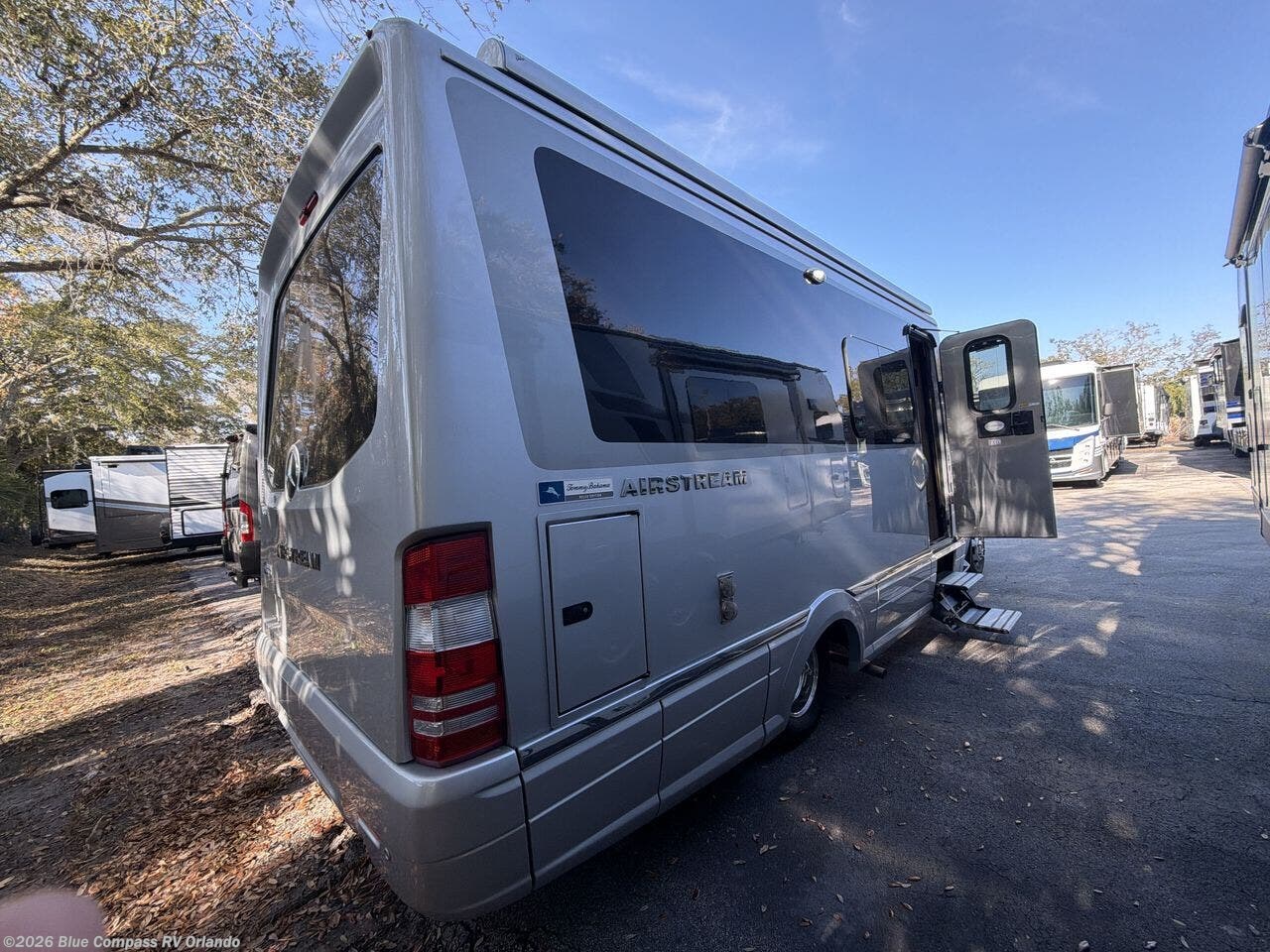 Used 2022  Airstream Atlas TOMMY BAHAMA by Airstream from Blue Compass RV Orlando in Casselberry, FL