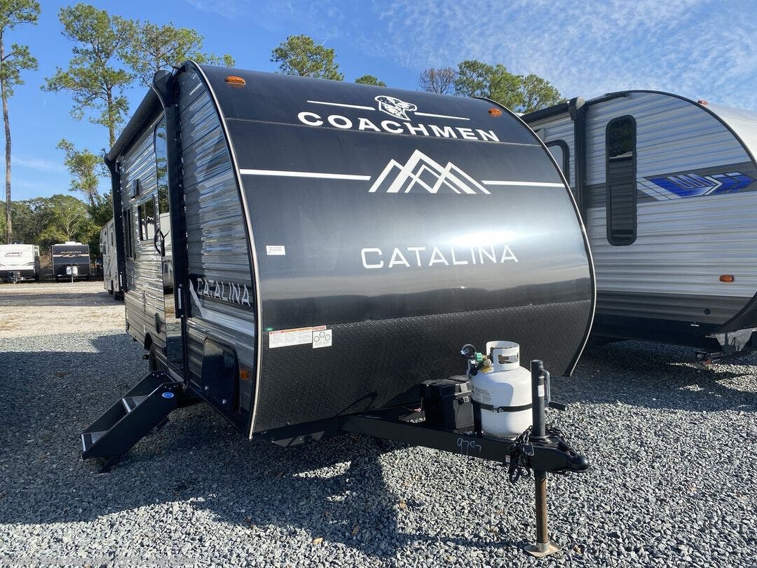 Used 2025 Coachmen Catalina Summit Series 7 154RBX available in St. Augustine, Florida