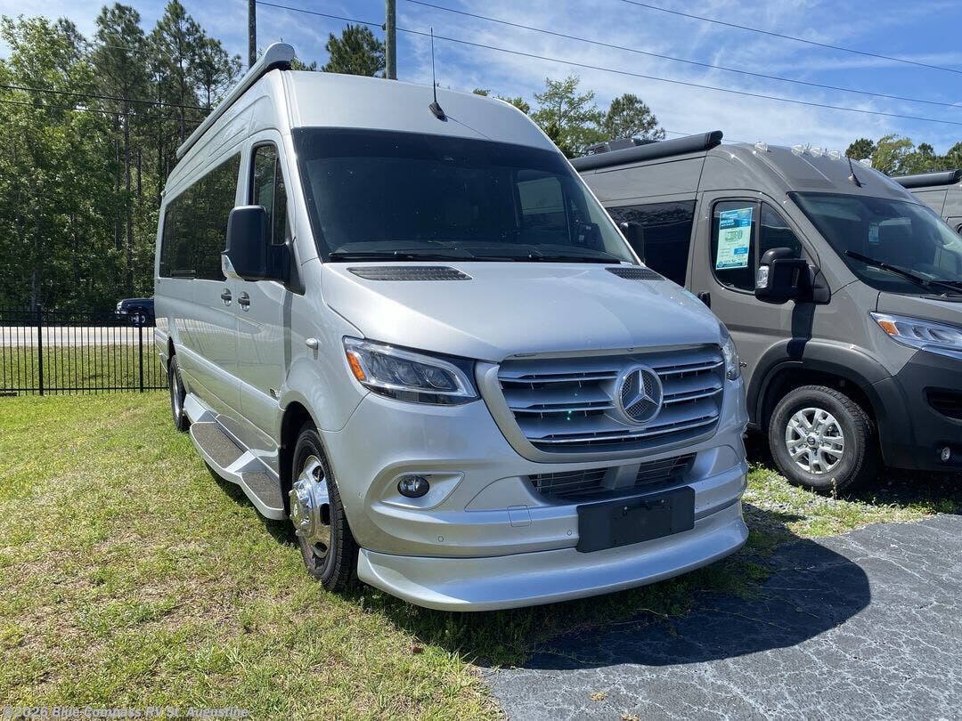 Used 2025 Midwest  Passage MD4 available in St. Augustine, Florida