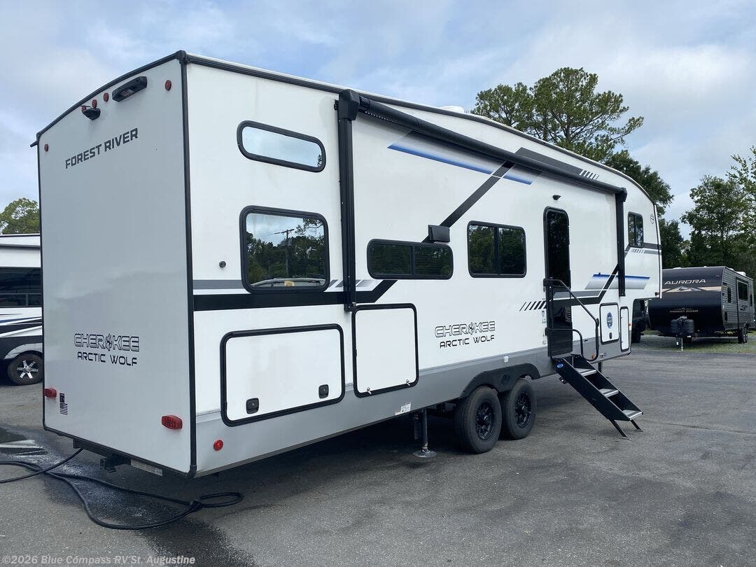 Used 2025 Forest River Cherokee Arctic Wolf 287BH available in St. Augustine, Florida