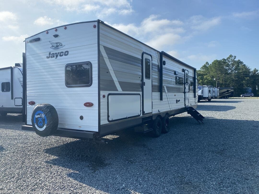 New 2027 Jayco Jay Flight 321BDS available in St. Augustine, Florida