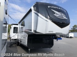 New 2025 Jayco Pinnacle 36FBTS available in Myrtle Beach, South Carolina