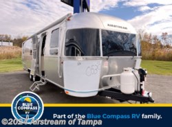 New 2024 Airstream Flying Cloud 30FBQ BUNK available in Dover, Florida