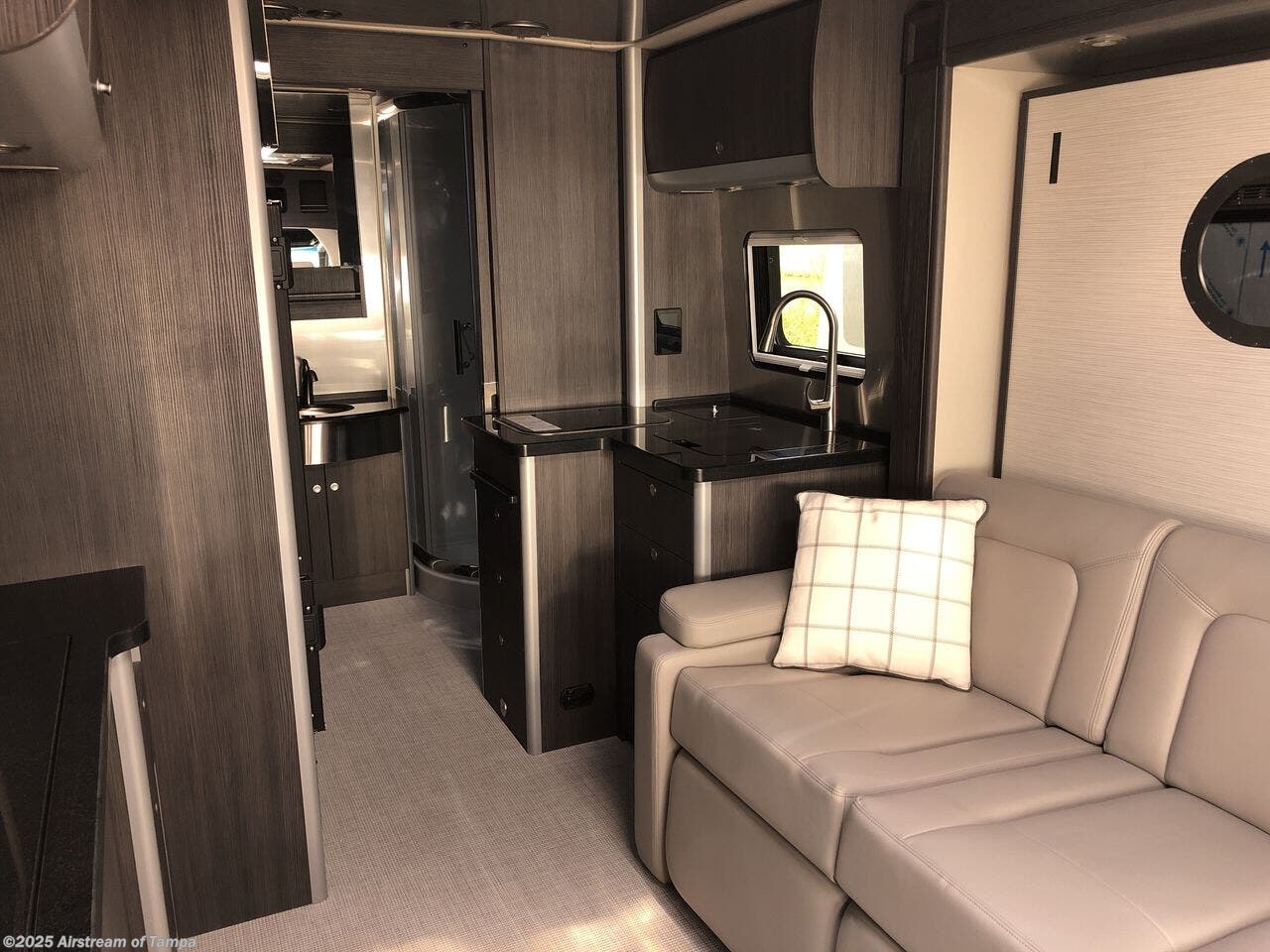 New 2025 Airstream Atlas Murphy Suite available in Dover, Florida