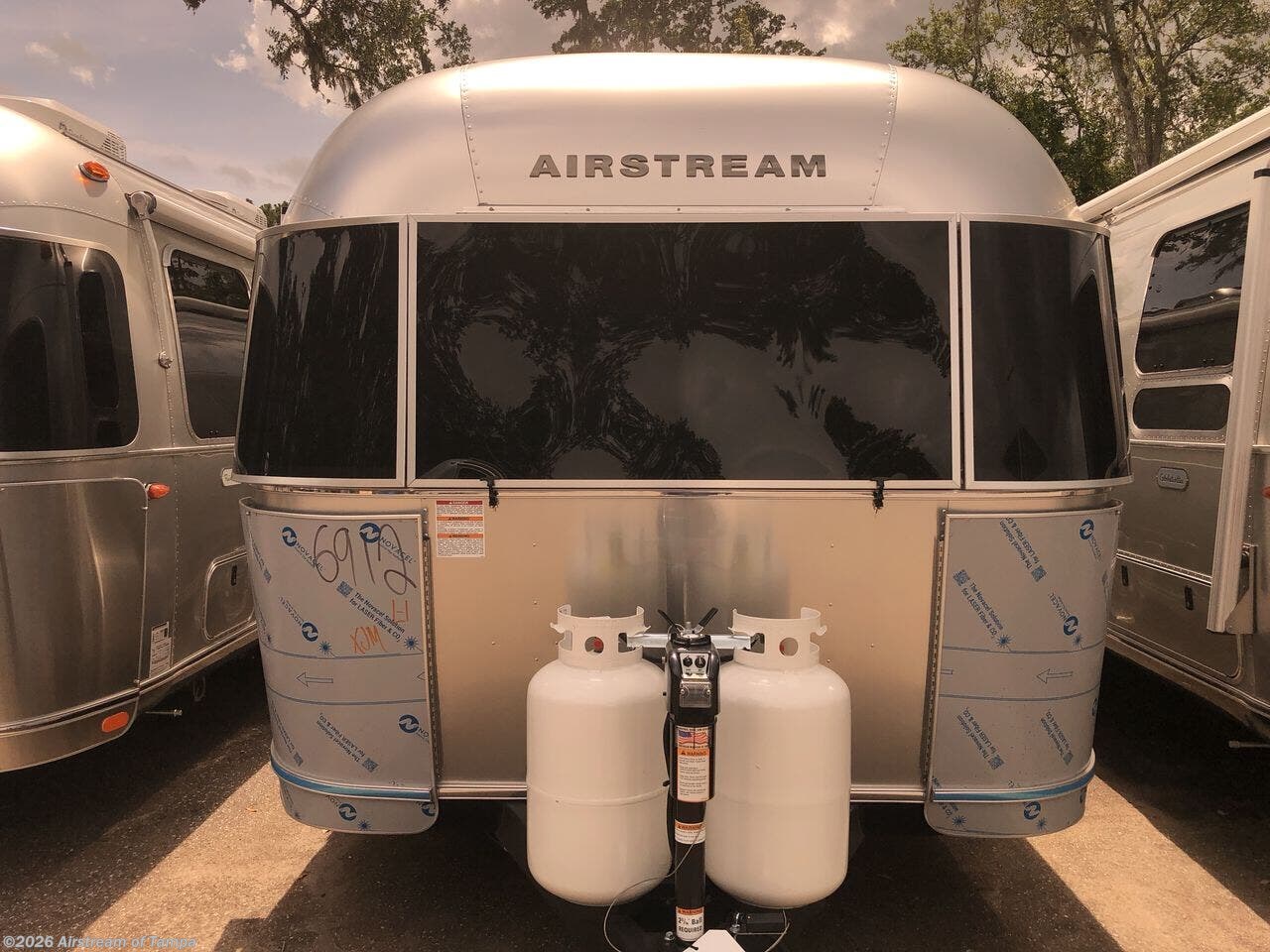 New 2026 Airstream Globetrotter 25FB available in Dover, Florida
