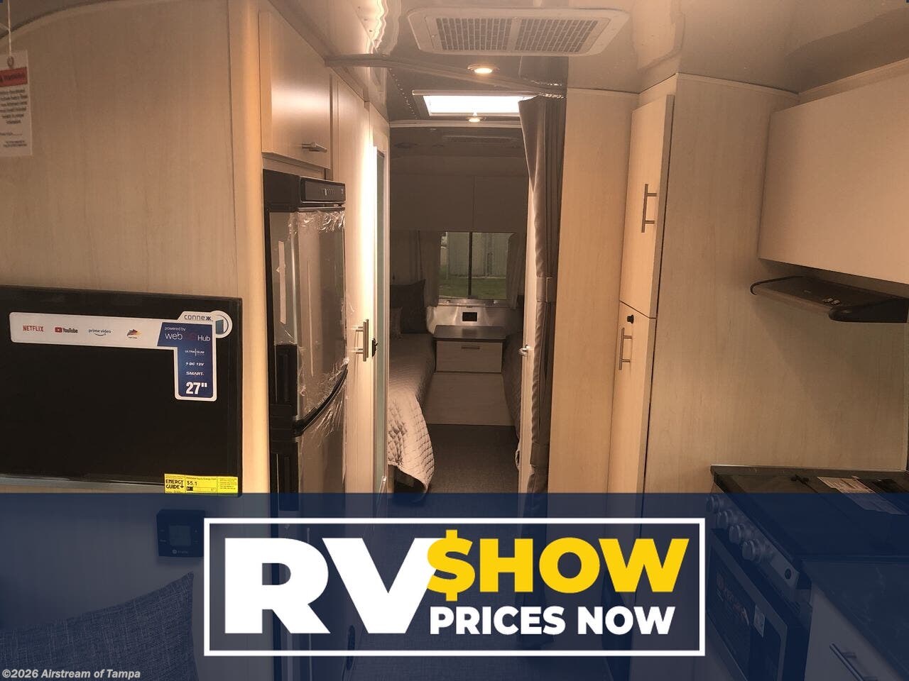 New 2026 Airstream Flying Cloud 27FB Twin available in Dover, Florida