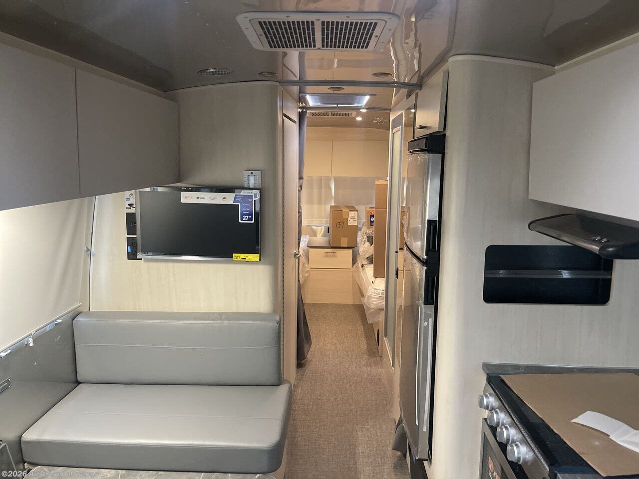 New 2026 Airstream Flying Cloud 28RB Twin available in Dover, Florida