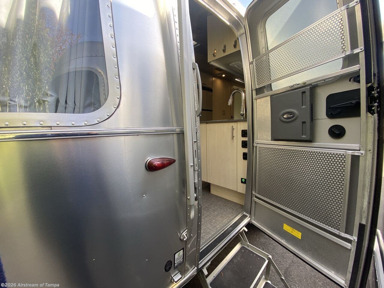 Used 2023 Airstream Flying Cloud 27FB Twin available in Dover, Florida