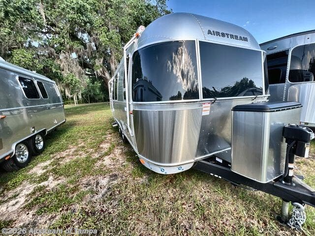 New 2025 Airstream Flying Cloud 23FB available in Dover, Florida