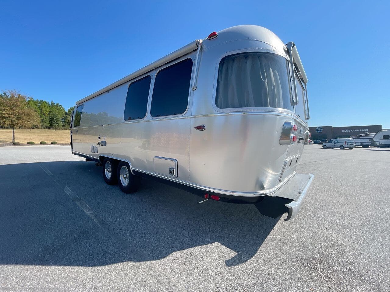 New 2026 Airstream Globetrotter 27FB available in Dover, Florida