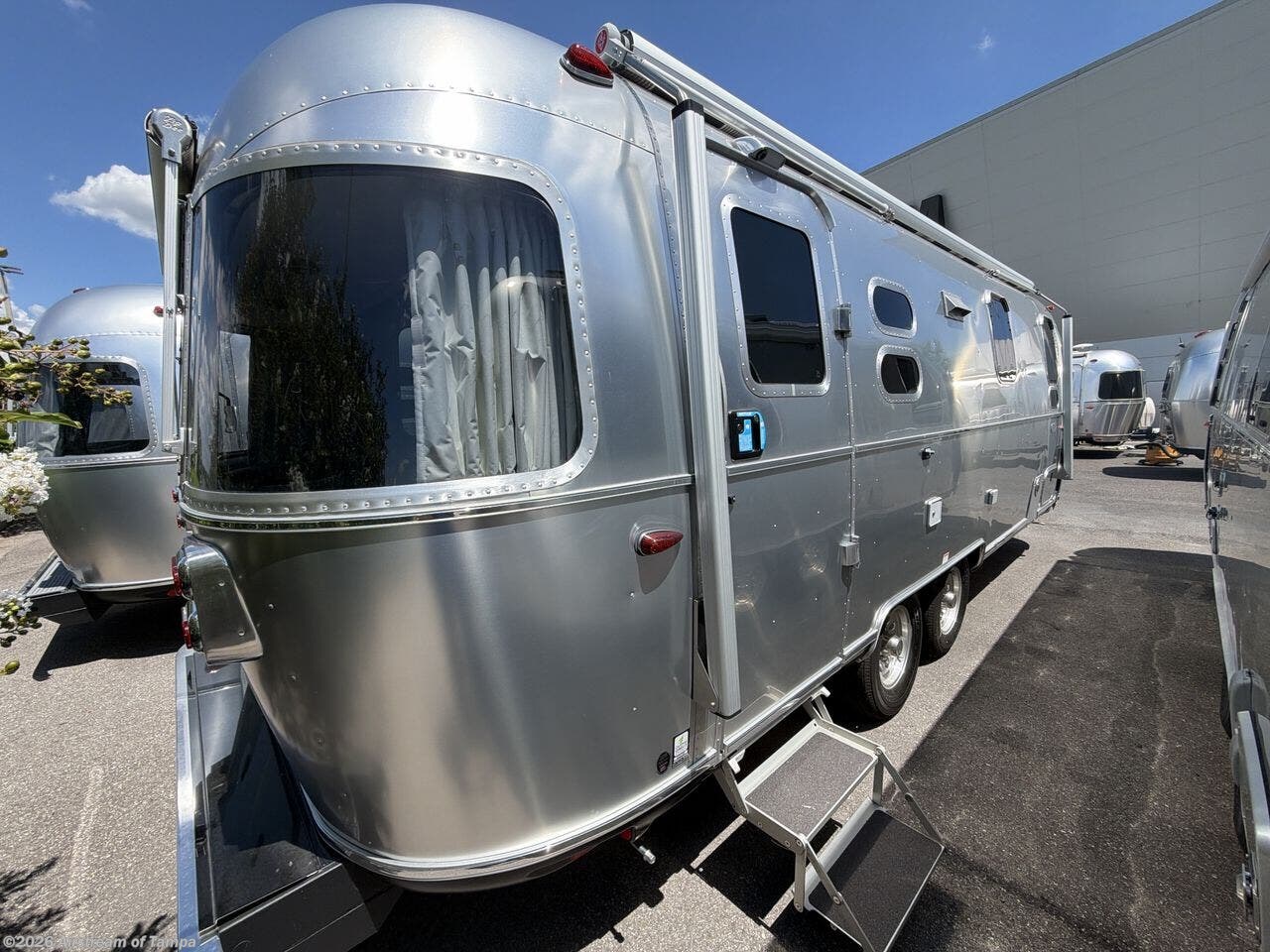 New 2026 Airstream Globetrotter 25FB available in Dover, Florida