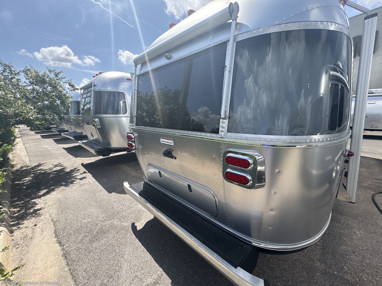 New 2026 Airstream International 28RB Twin available in Dover, Florida