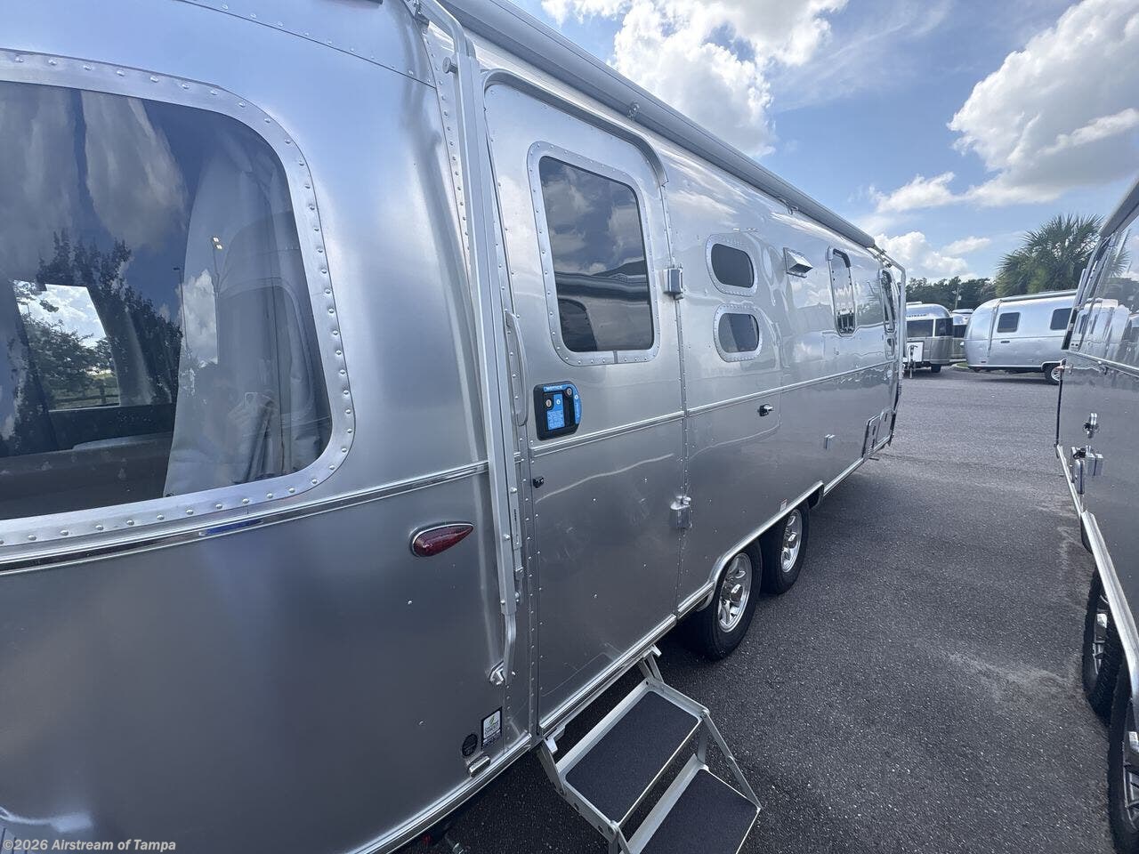 New 2026 Airstream Flying Cloud 25FB Twin available in Dover, Florida