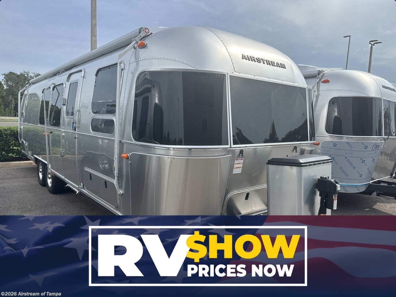New 2027 Airstream Flying Cloud 30FB Office Twin available in Dover, Florida