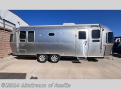 Used 2017 Airstream Flying Cloud 26U Twin available in Buda, Texas