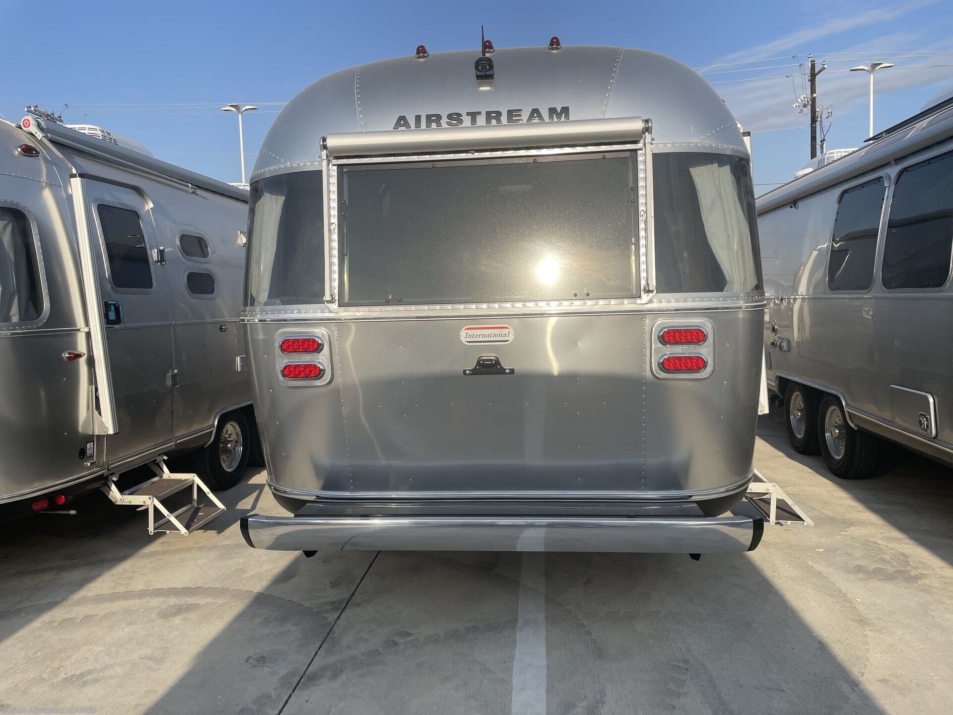 New 2025 Airstream International 27FB available in Buda, Texas