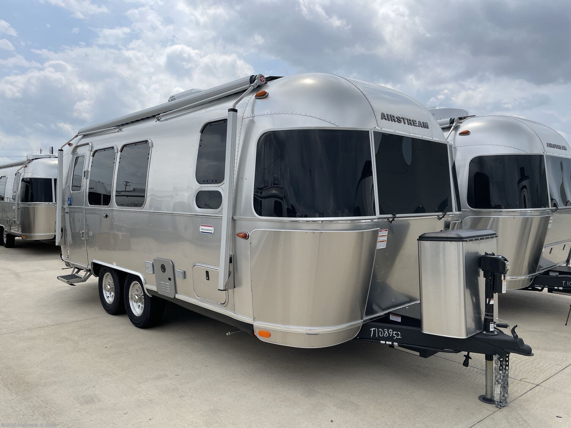 New 2025 Airstream International 23FB available in Buda, Texas