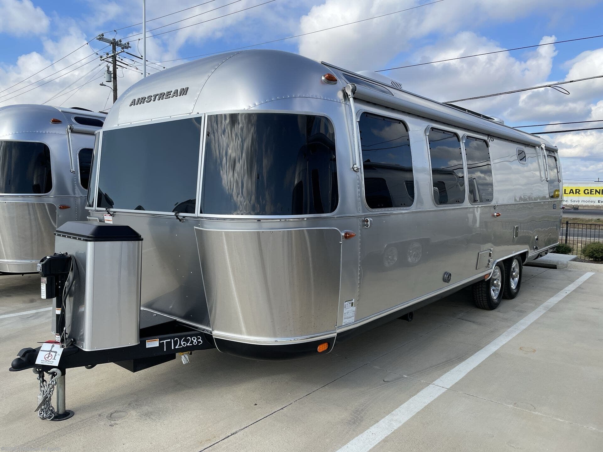 New 2026 Airstream Classic 30RB Queen available in Buda, Texas