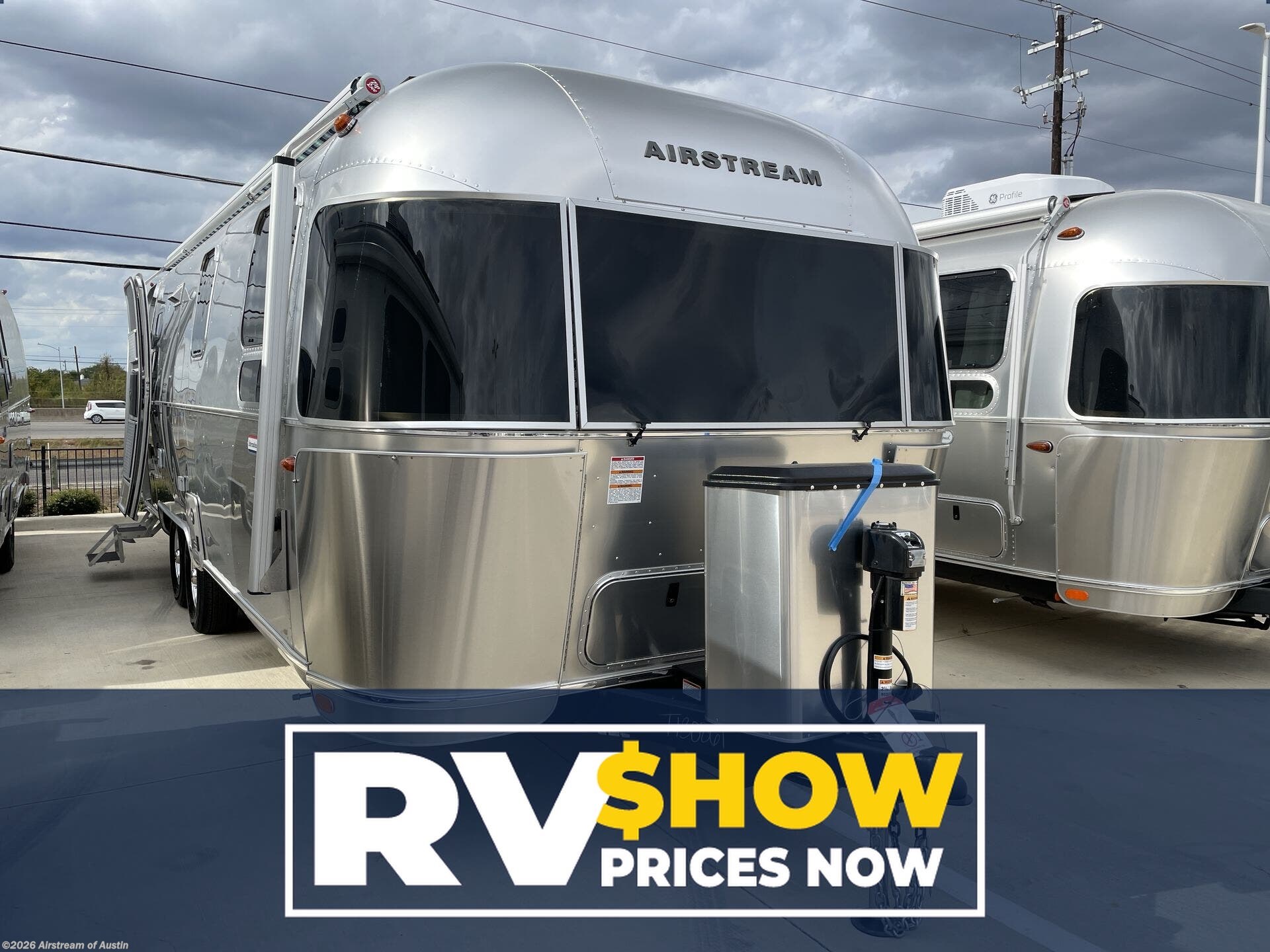 New 2026 Airstream International 27FB available in Buda, Texas
