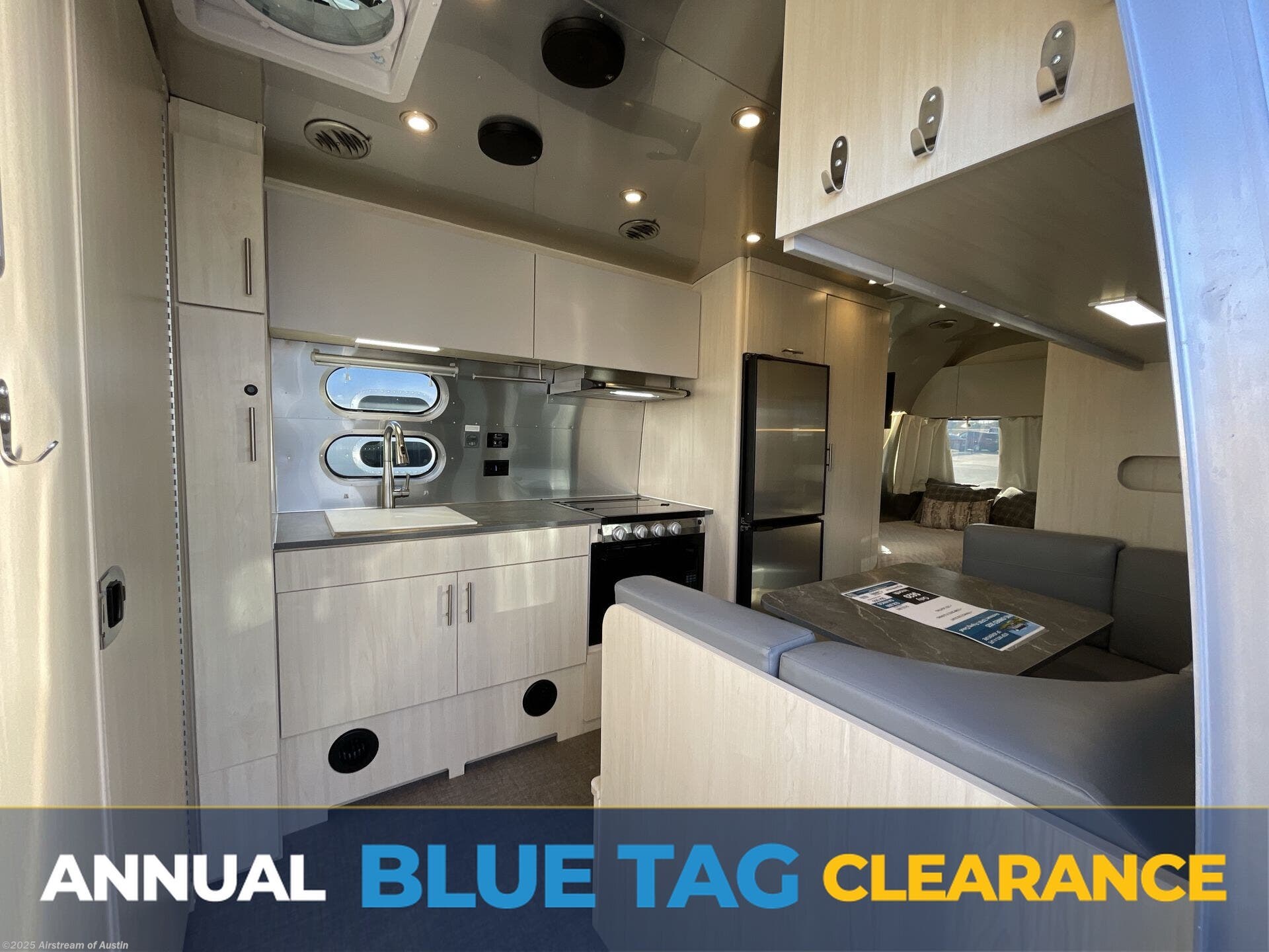 Used 2025 Airstream Flying Cloud 23FB Twin available in Buda, Texas