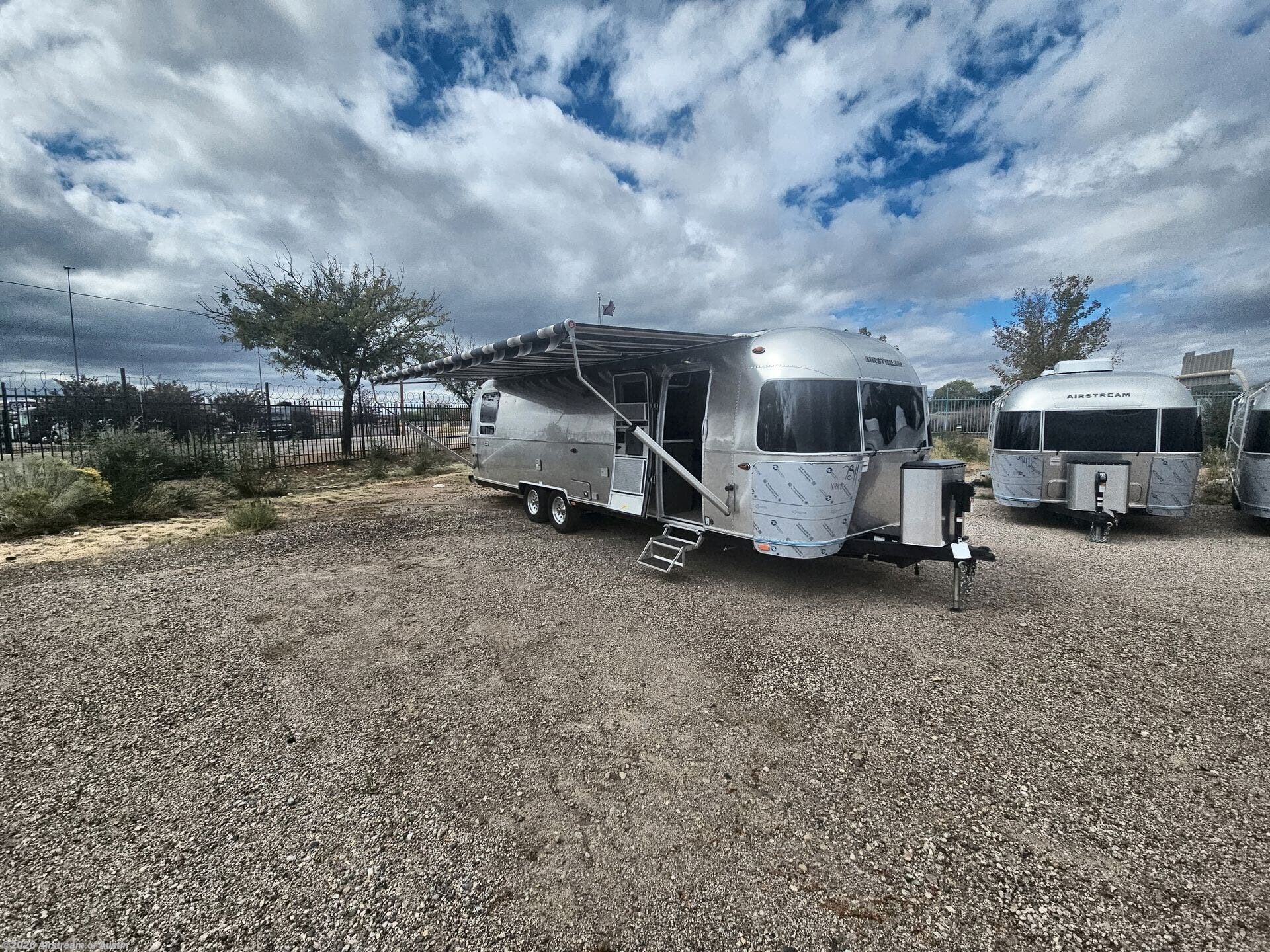 New 2026 Airstream Globetrotter 30RB available in Buda, Texas