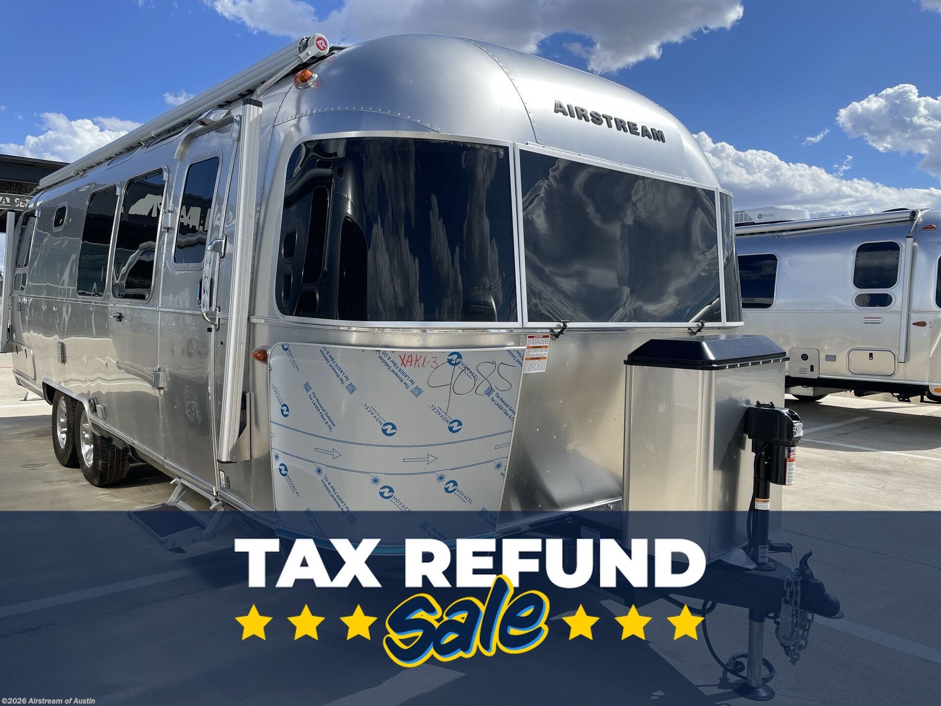 New 2026 Airstream Classic 28RB Twin available in Buda, Texas