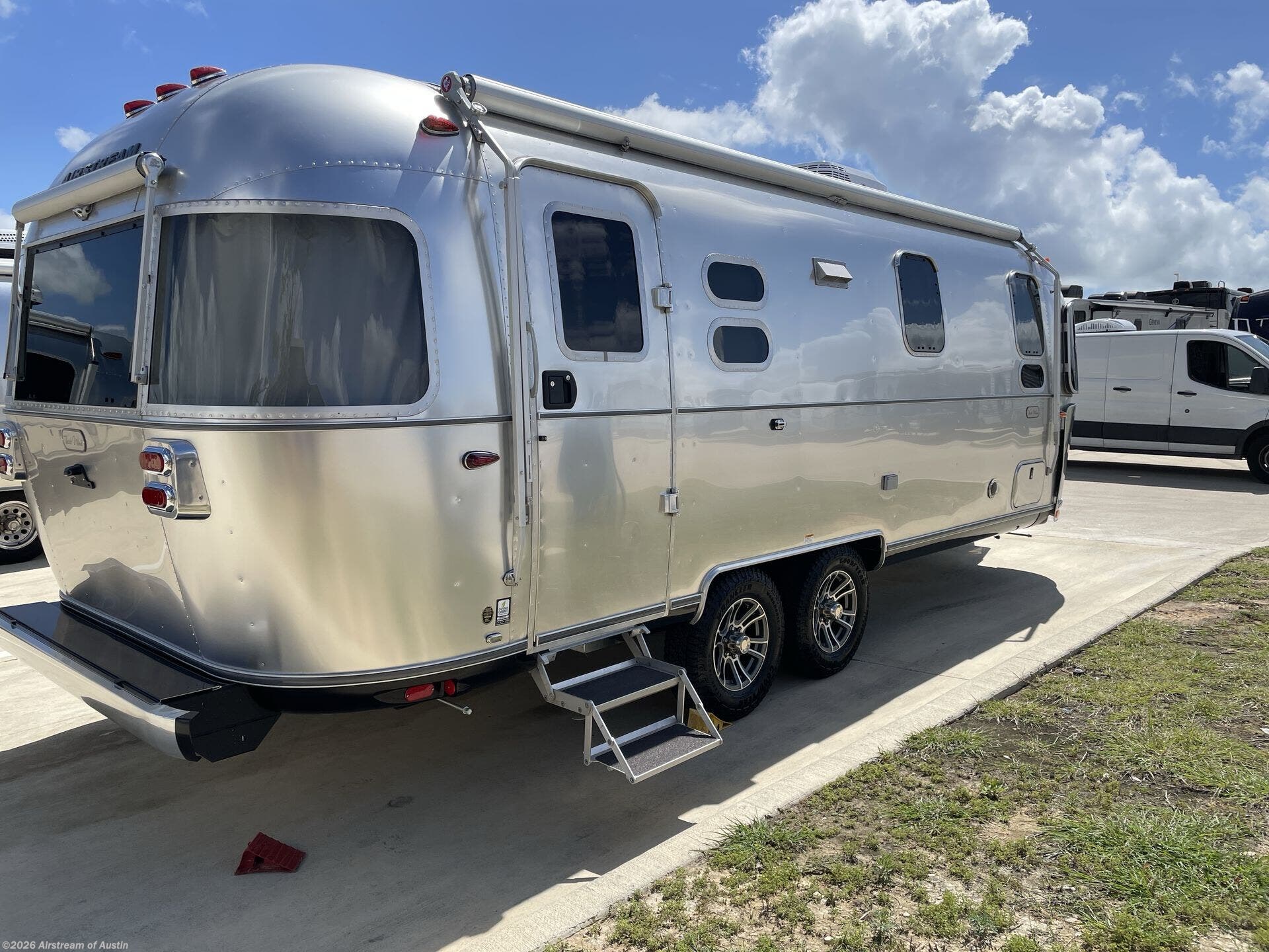 New 2026 Airstream Trade Wind 25FB available in Buda, Texas