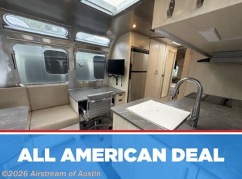 Used 2025 Airstream Flying Cloud 27FB Twin available in Buda, Texas