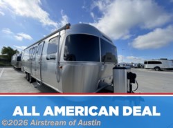 Used 2023 Airstream Flying Cloud 30FB Bunk available in Buda, Texas