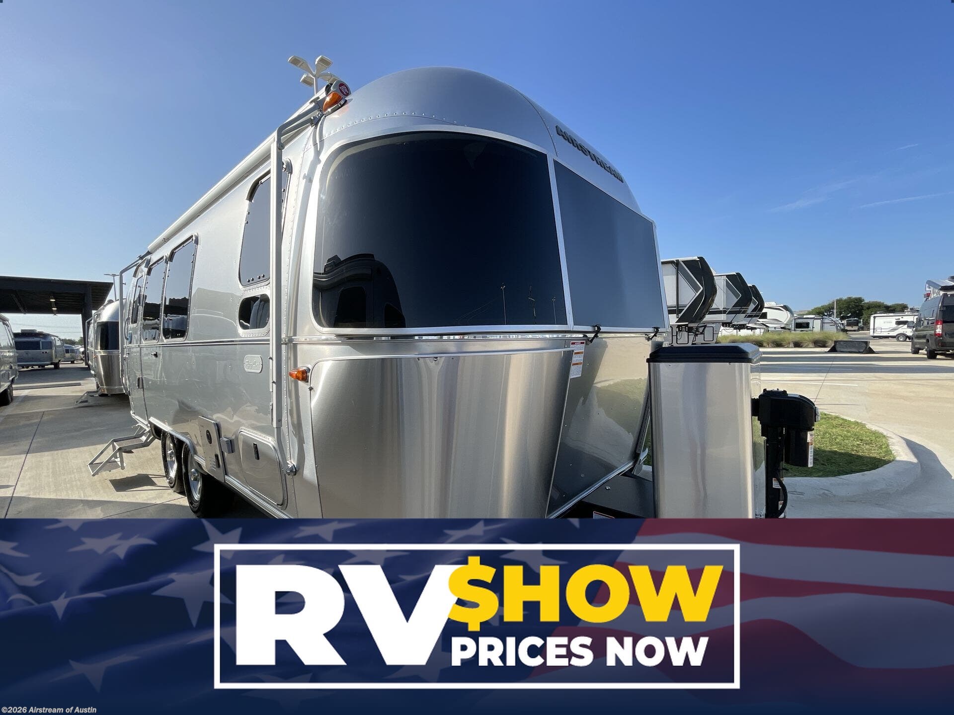 New 2026 Airstream Flying Cloud 23FBQ available in Buda, Texas