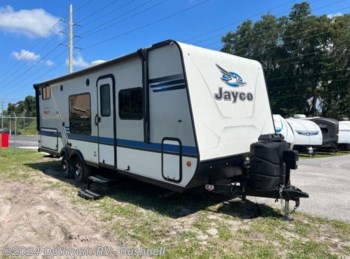 Used 2018 Jayco Jay Feather 7 22BHM available in Bushnell, Florida