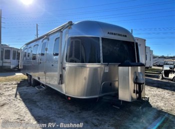 Used 2018 Airstream Classic 33FB available in Bushnell, Florida