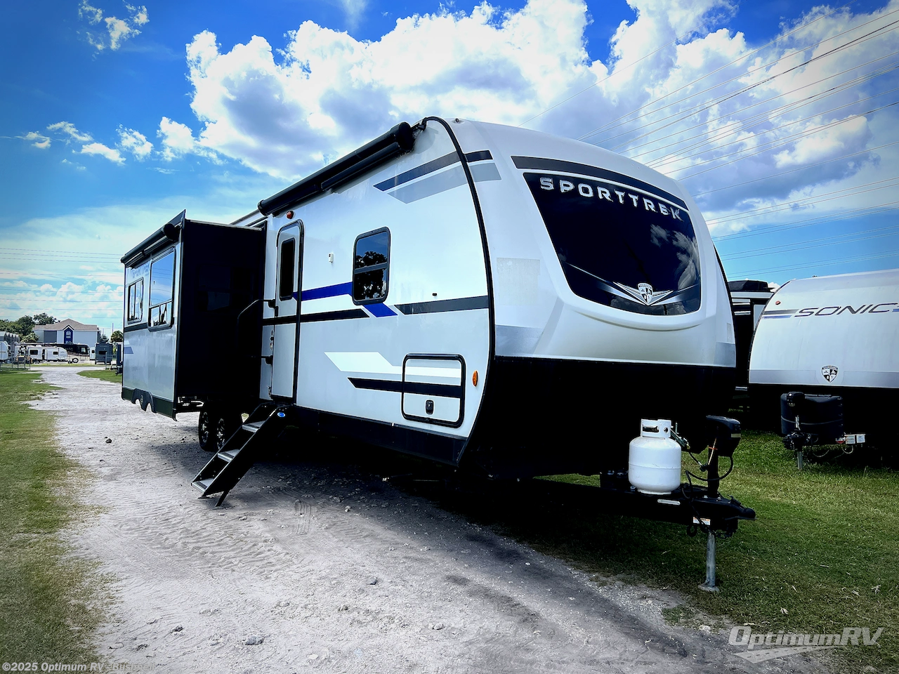 Used 2022 Venture RV SportTrek ST327VIK available in Bushnell, Florida